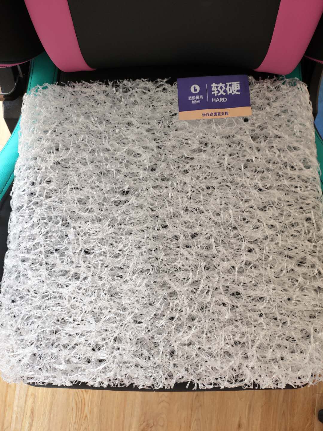 天热久坐用什么坐垫,一款久坐不累清凉舒适的坐垫