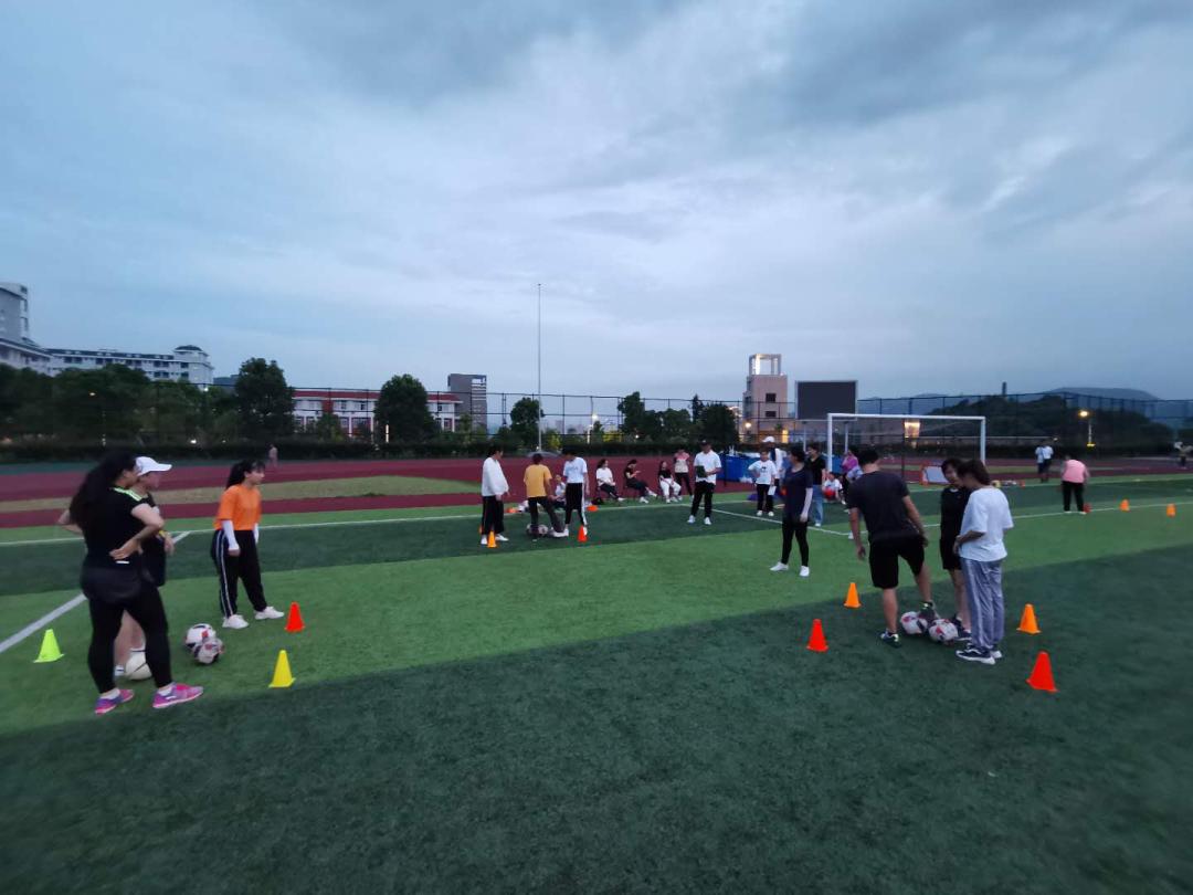 悦动足球、“足”够快乐——福鼎市2020年全市校园足球教练员培训（幼儿园专场）第6天