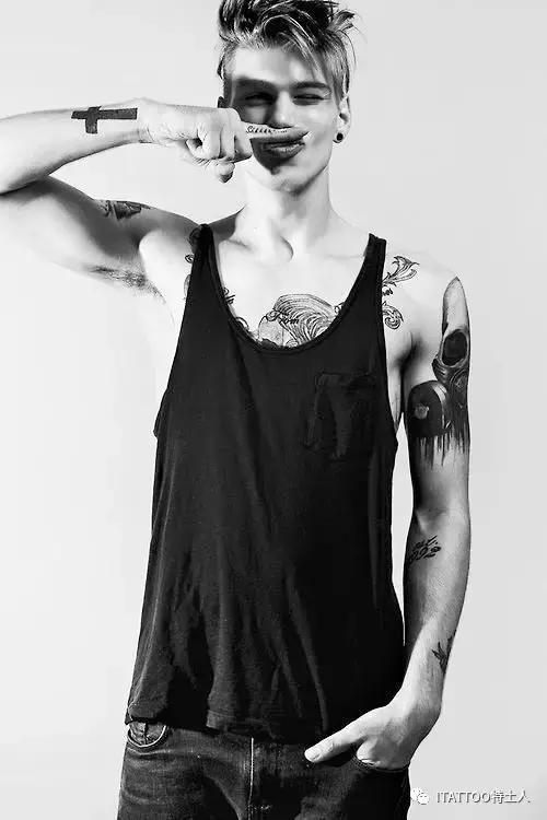 父母为什么不接受纹身,为什么父母都反对儿女纹身