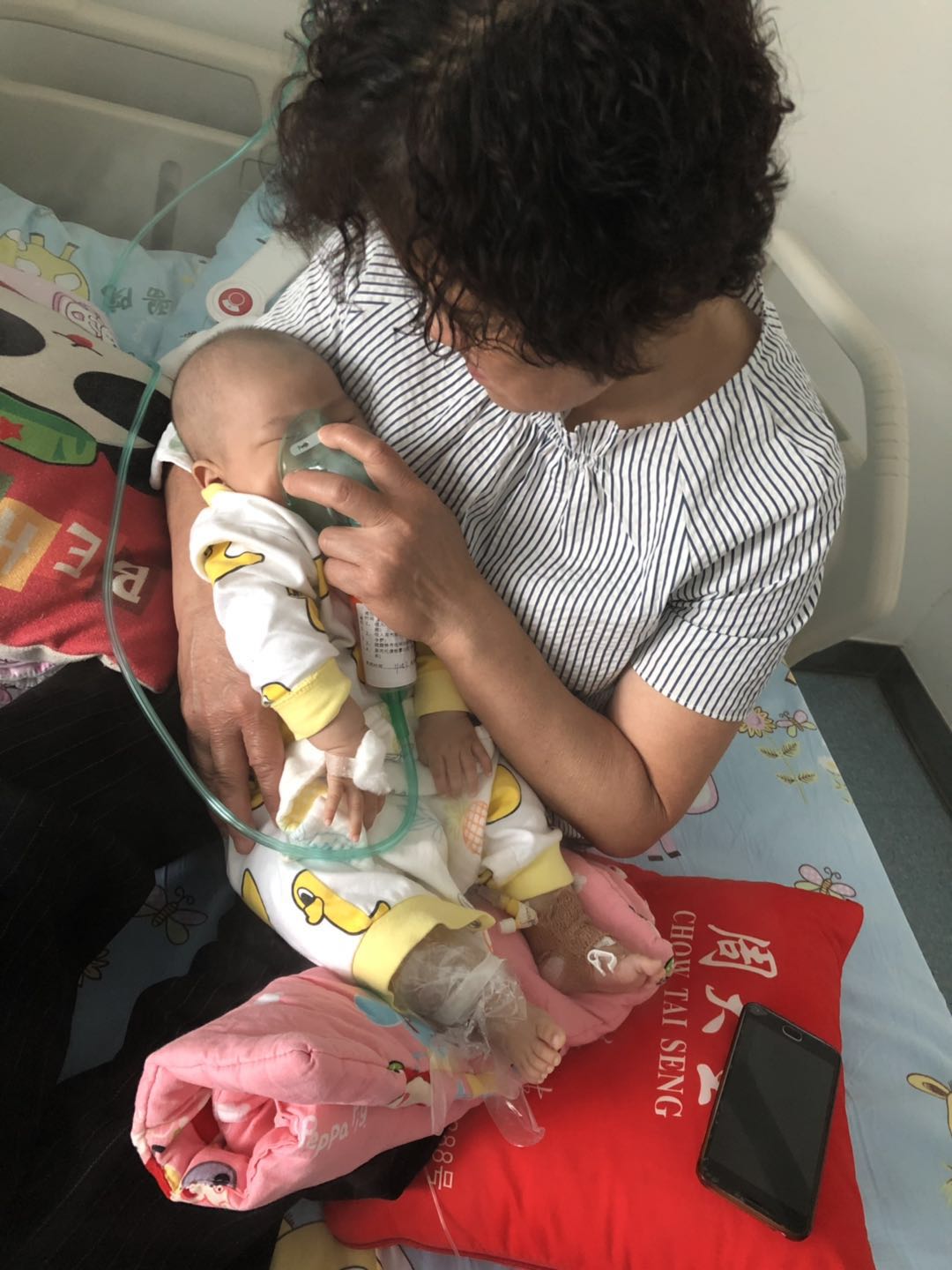 小孩感染肺炎后妈妈的心得,40天宝宝肺炎好了怎么护理