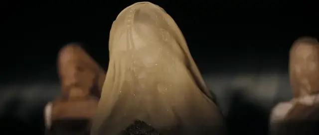 沙丘经典画面,沙丘最早版本是哪一年