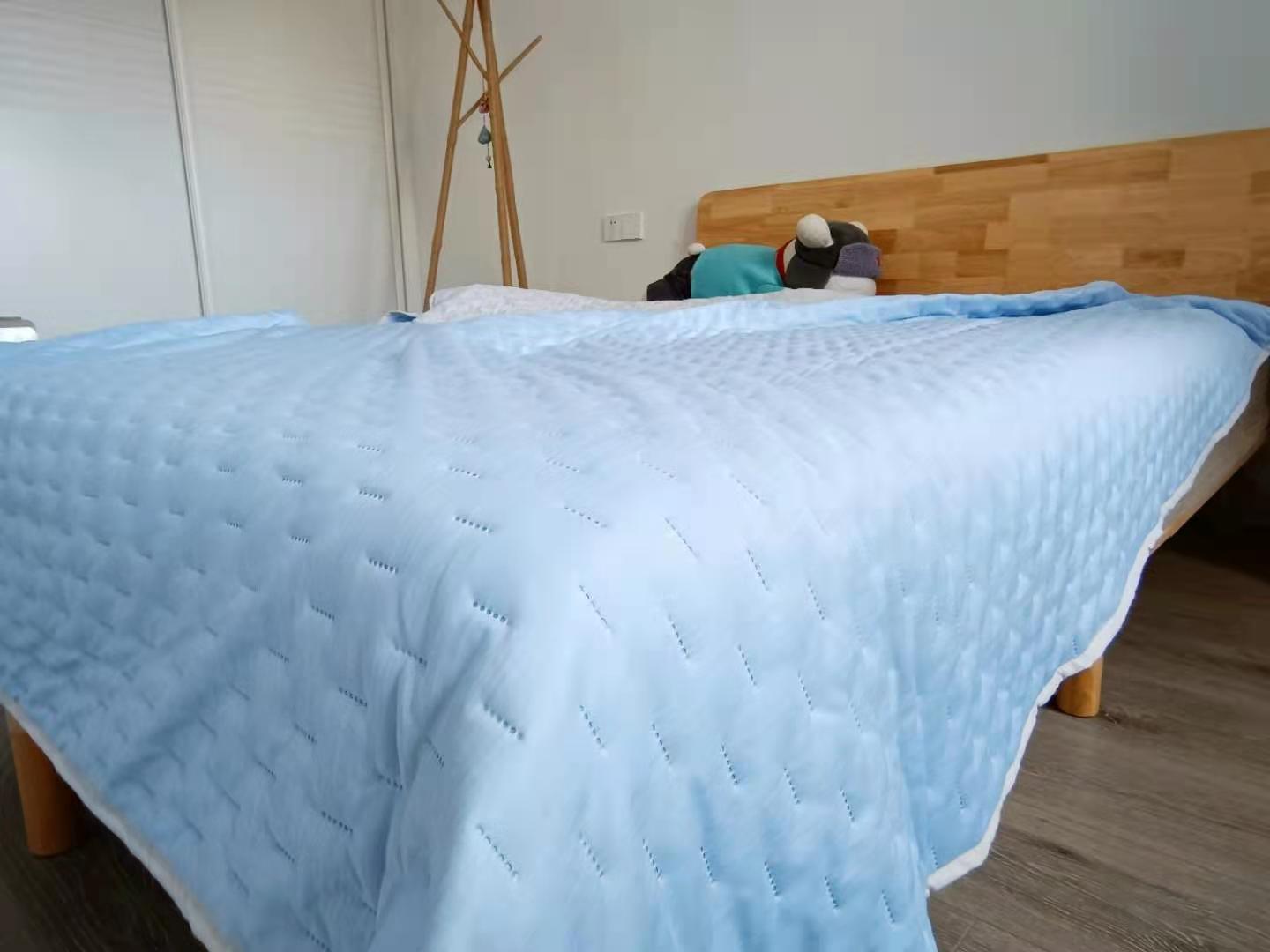 炎炎夏日每晚深睡，你需要滑滑软软香香冰冰的被