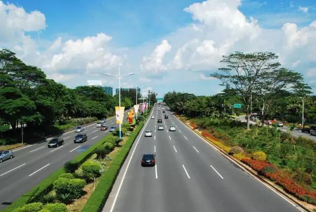 底盘装甲跟普通的有什么区别,底盘装甲到底有没有必要做