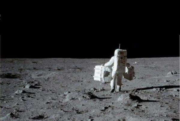 月球上发现巨大金属矿,在月球背面发现的神秘物体