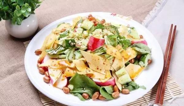 甜面酱怎么拌凉皮,拌凉菜凉皮怎么拌好吃