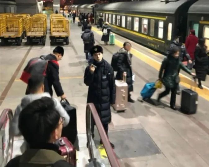 素人帅哥闪照合集,素人帅哥集锦