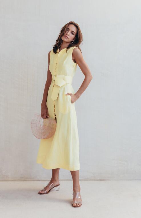 一款很潮的凉鞋,有没有很好看很潮的凉鞋推荐一下