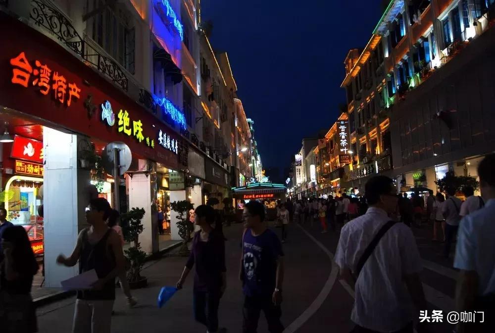 开奶茶店加盟好还是自创好,加盟奶茶店和自己开哪个合适