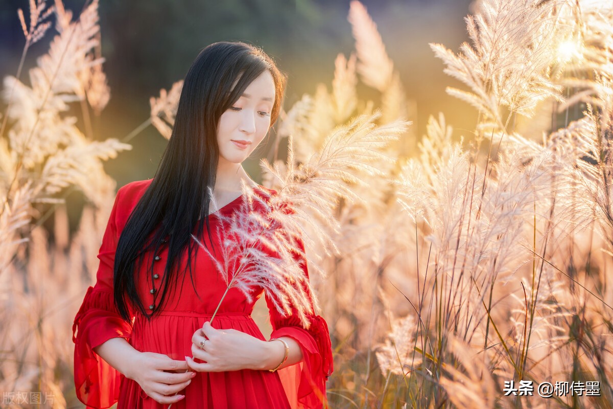 50岁左右中老年拍照姿势,老年如何拍照优雅