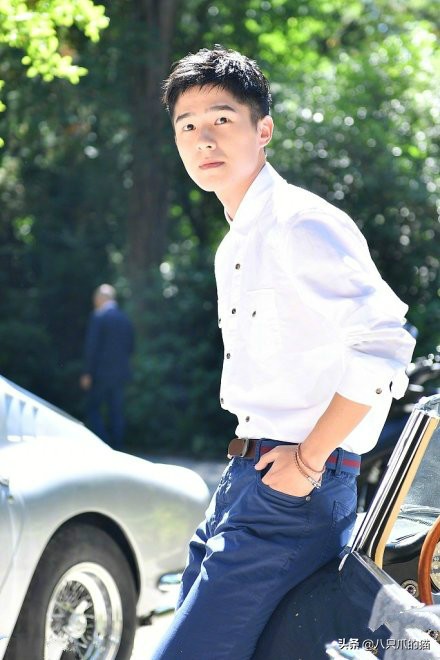 刘昊然彪马鞋子,刘昊然最新款鞋