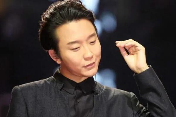 李玉刚出家当和尚没,李玉刚当和尚现状