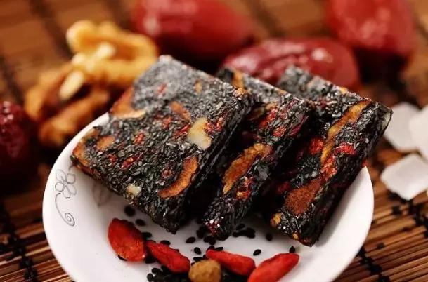 子宫腺肌瘤能吃阿胶吗,有腺肌瘤可以吃蜂蜜吗