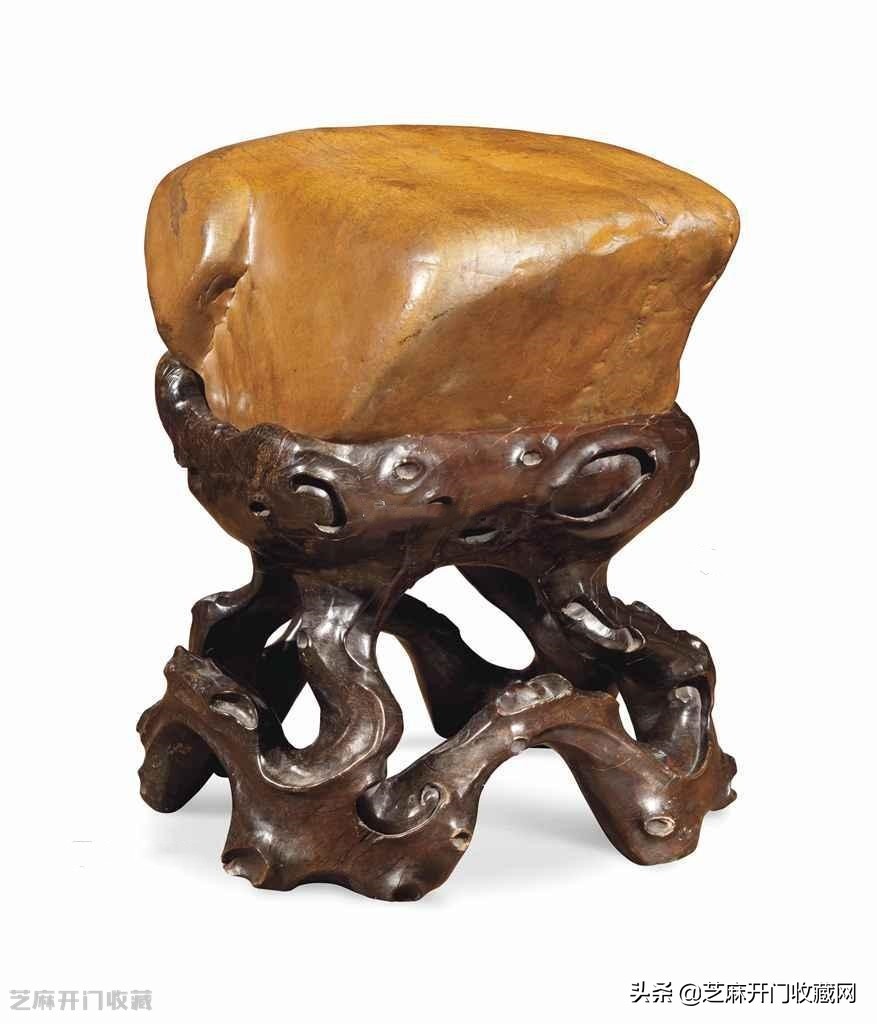 黄蜡石和黄龙玉的区别在哪里,黄蜡石与黄龙玉哪个更有收藏意义