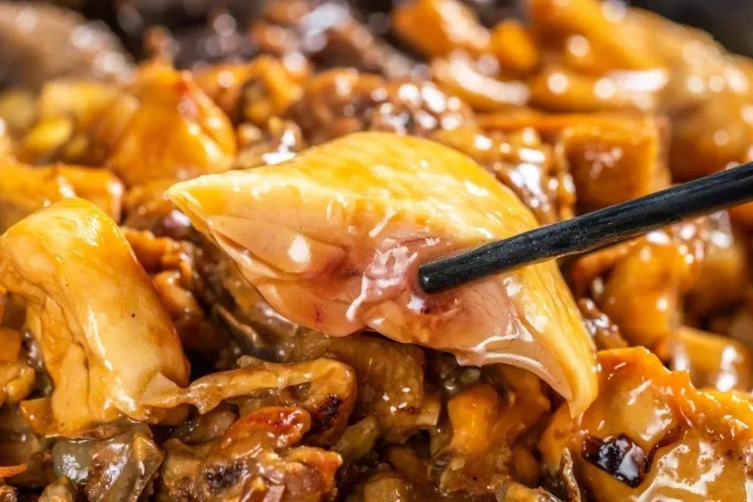 4000m²「平价海鲜」，还藏了个老广早茶，鸡煲、羊肉、虾蟹