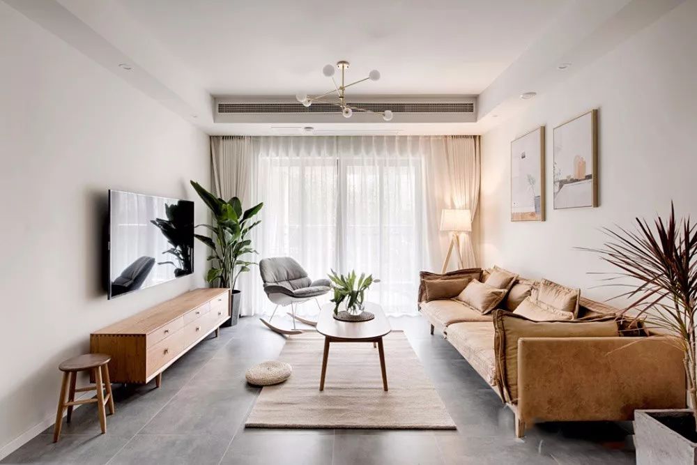 客厅大面积地砖深灰色铺贴效果图,客厅地砖简约铺贴图