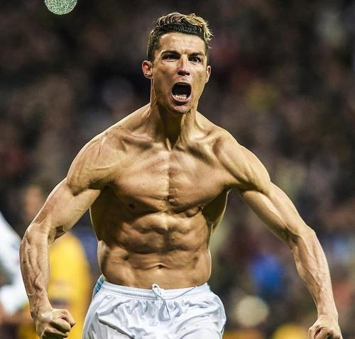 群妖峥嵘，时间慢走——回顾FM2006十大妖星C罗（七）