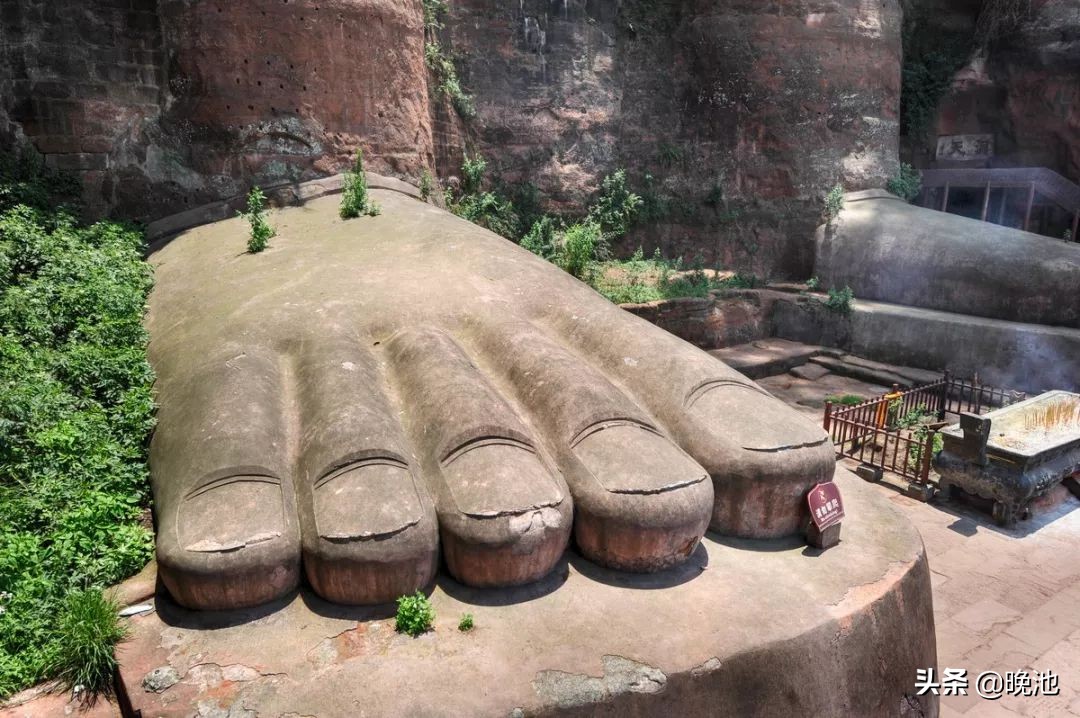 足球专访视频,足球采访时的视频