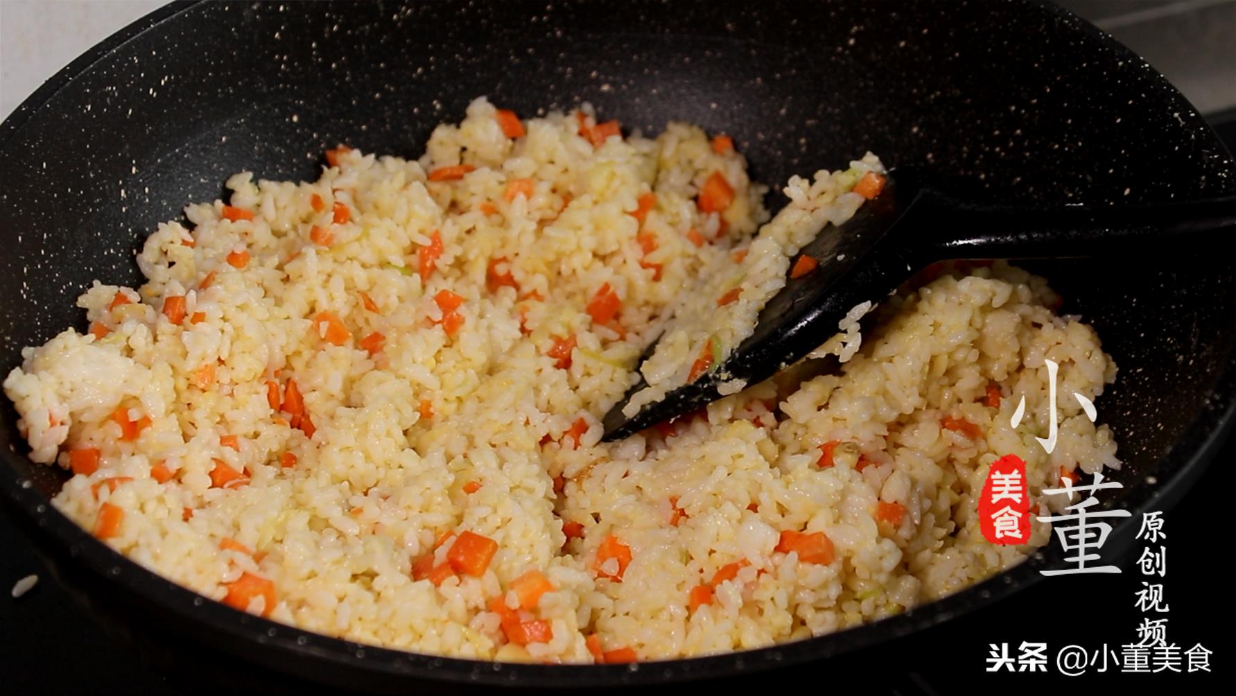 做蛋炒饭不用鸡蛋和菜怎么做,最纯粹的蛋炒饭怎么做