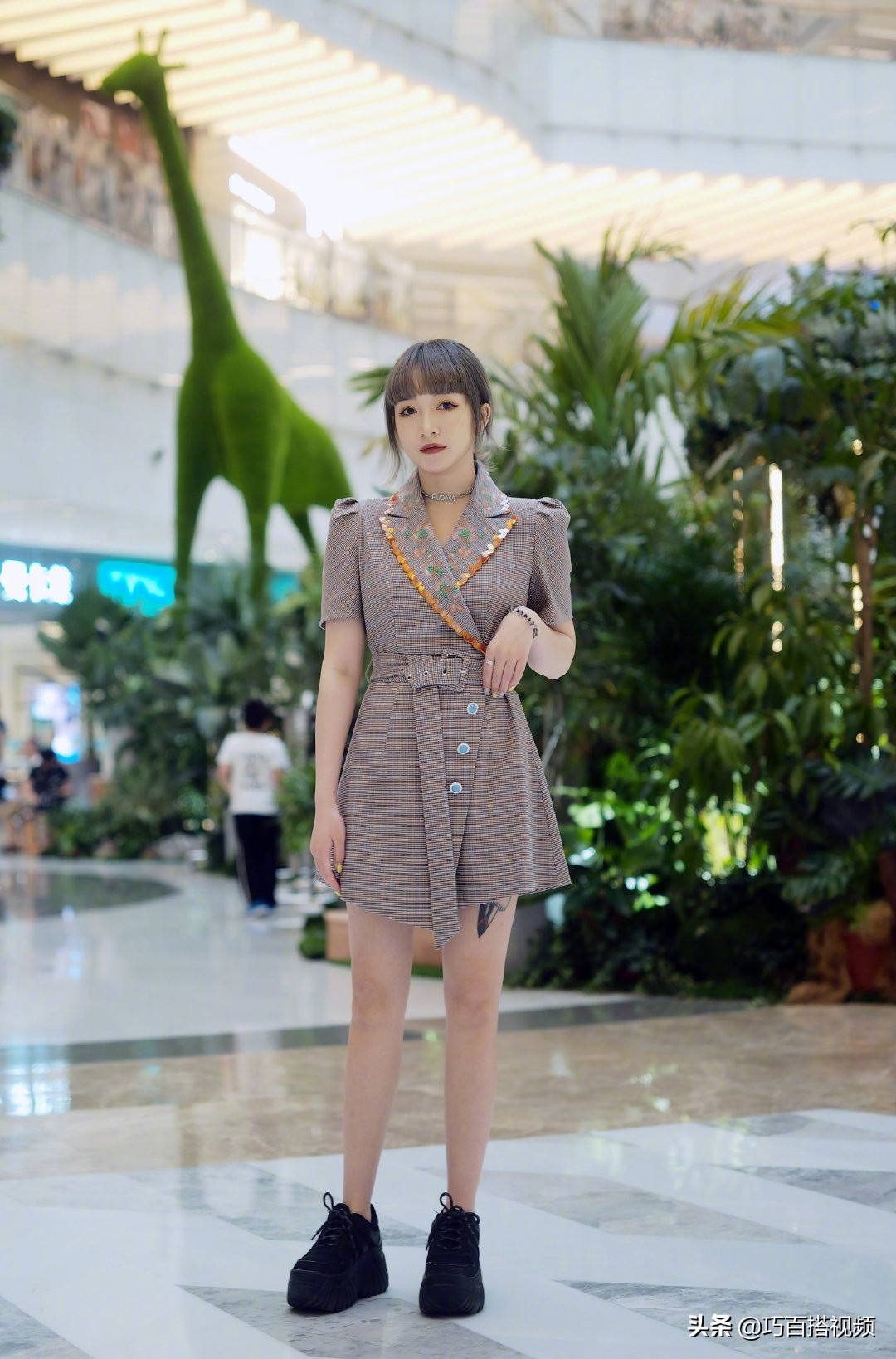 别再自怨自艾了!衣服穿不出彩只因没注意这个细节,快来长长见识