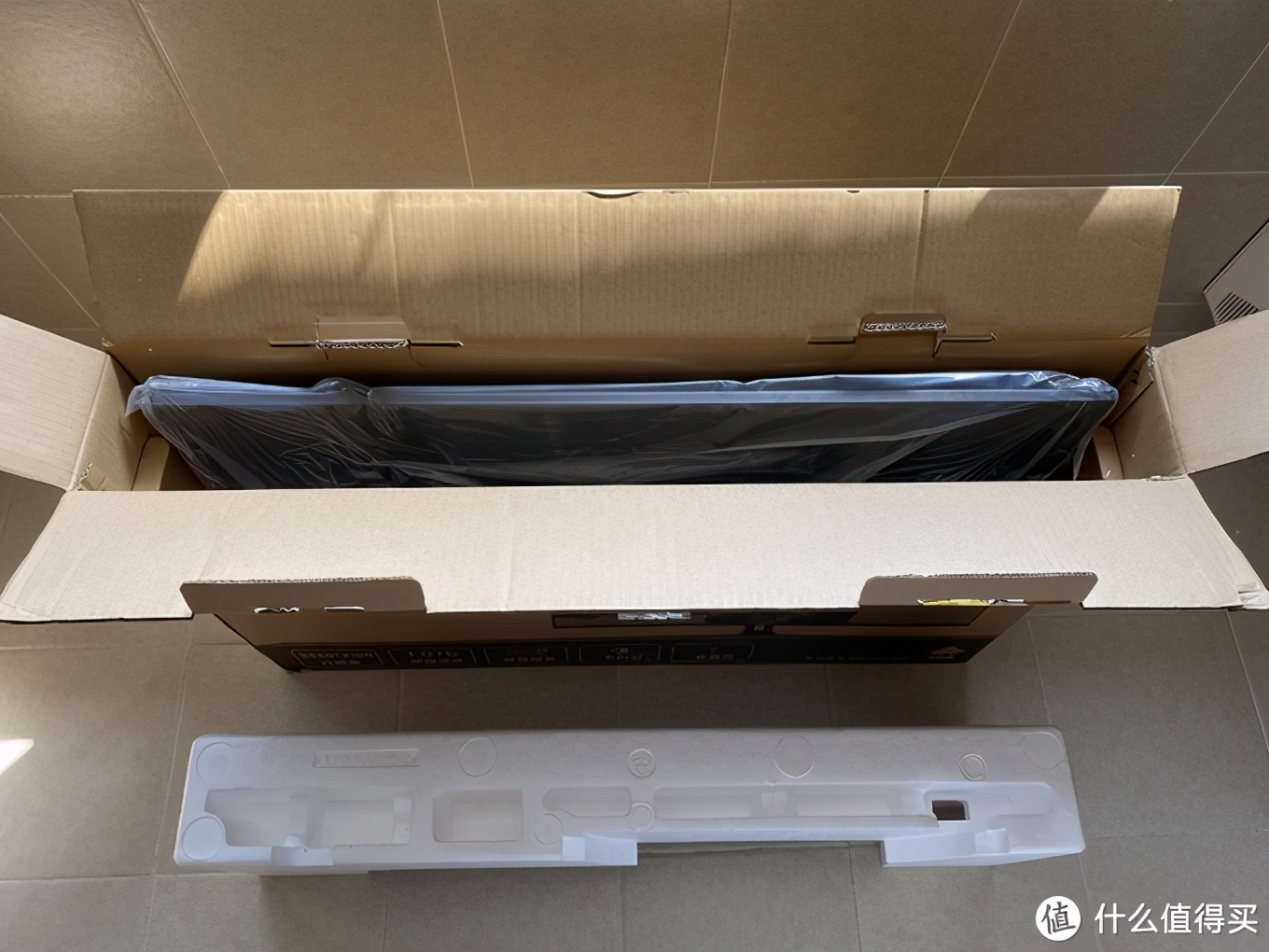 icb40寸曲面显示器参数,icb显示器27寸