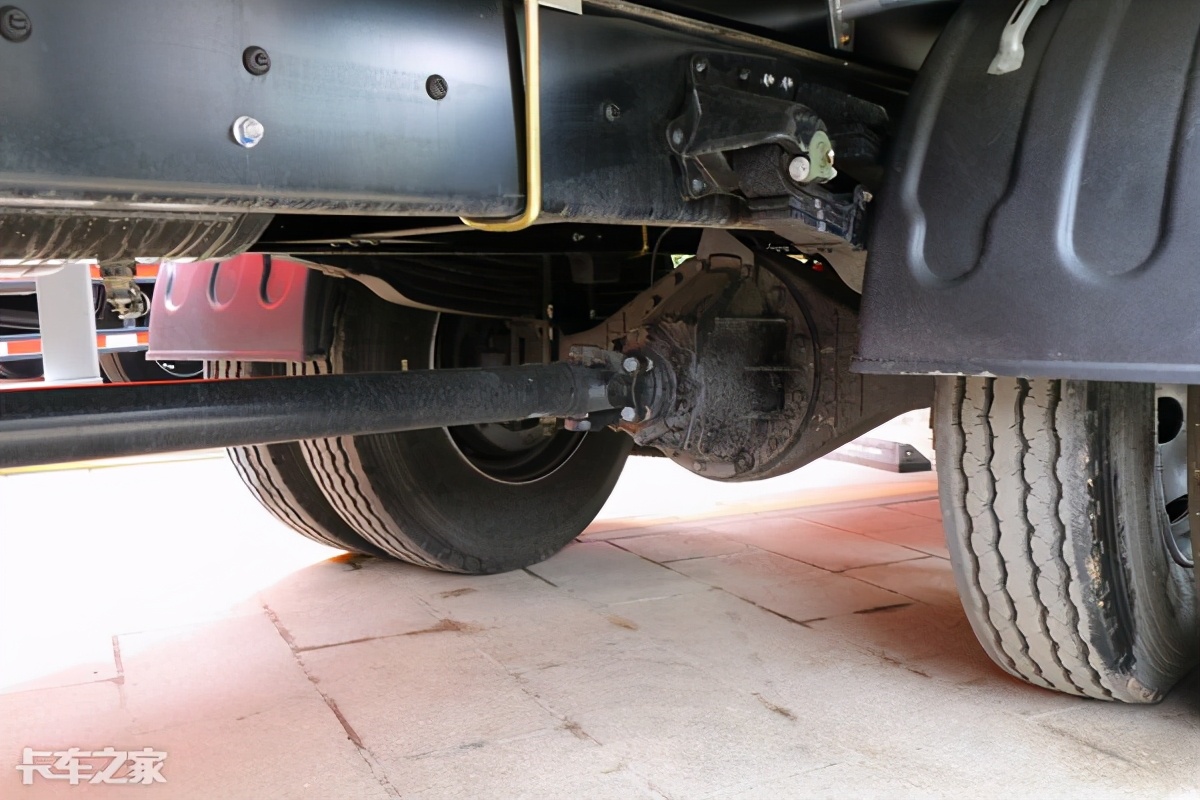 江淮格尔发a5x高栏新车,江淮格尔发a5x7.8米拉猪车