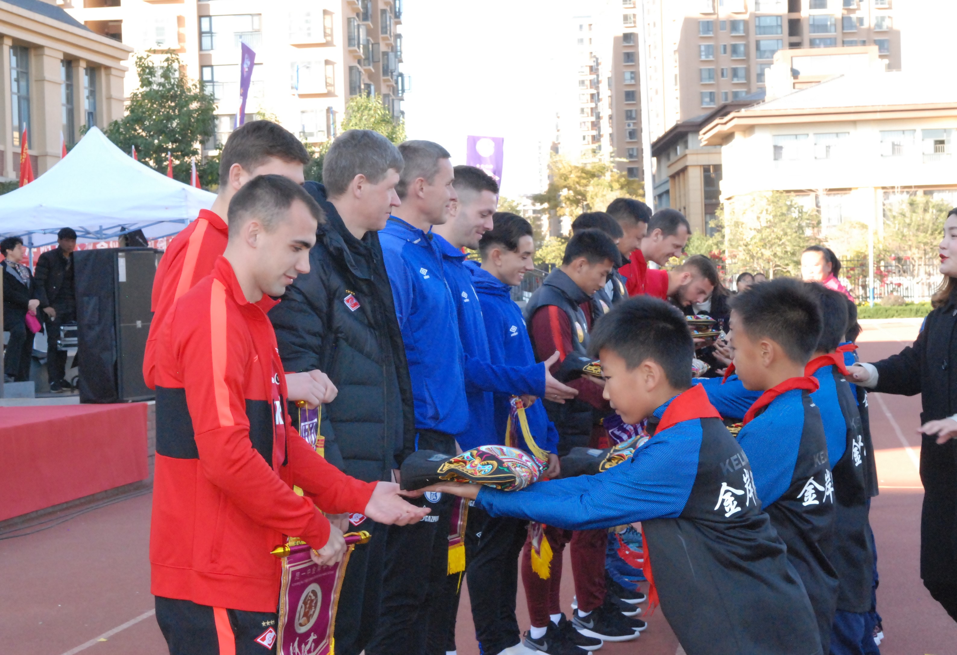 世界顶级足球俱乐部教练,世界顶尖足球教练