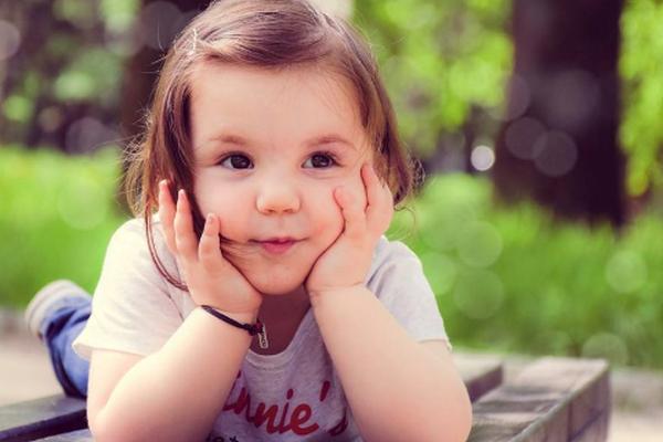 姓胡女孩取名优雅大气,女孩起名大全免费取名宝典