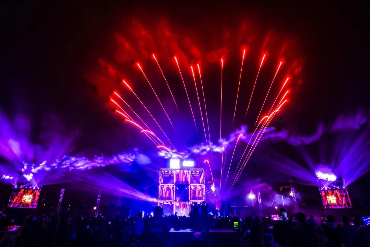 武汉花博汇周末焰火晚会,武汉花博汇烟火秀跨年