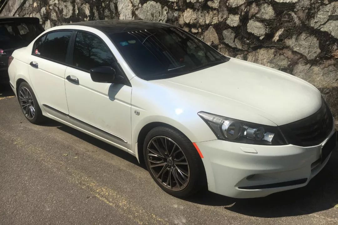 这台思域当年售价比雅阁还贵，如今车友为情怀将其收入囊中