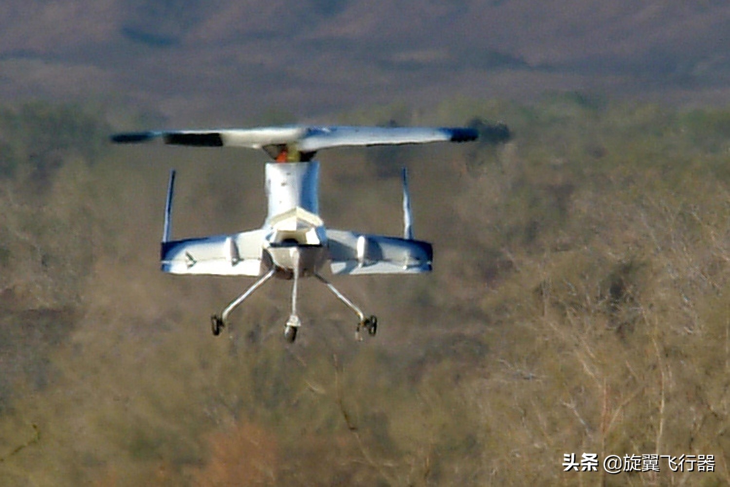 鸭式布局、停转旋翼、桨尖喷气，黑科技满满的波音X-50A试验机