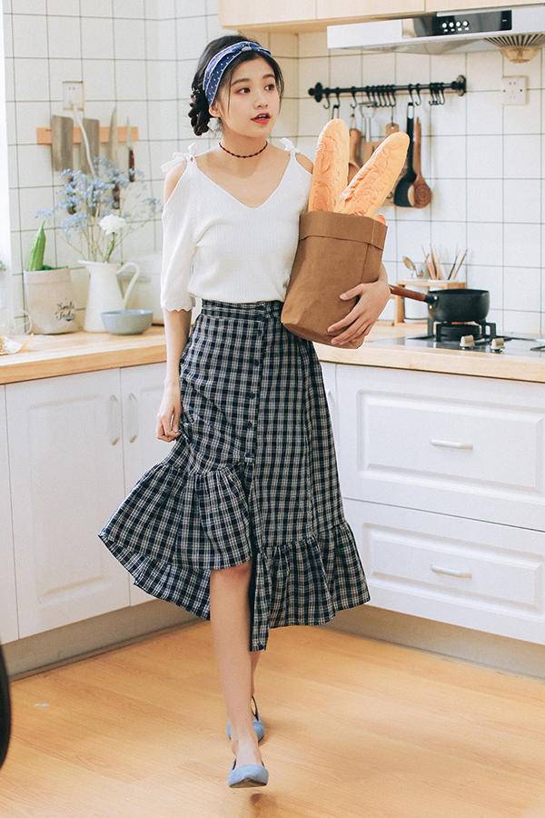 集齐这几款轻松玩转春装风格百变,让人眼前一亮的春装穿搭来啦