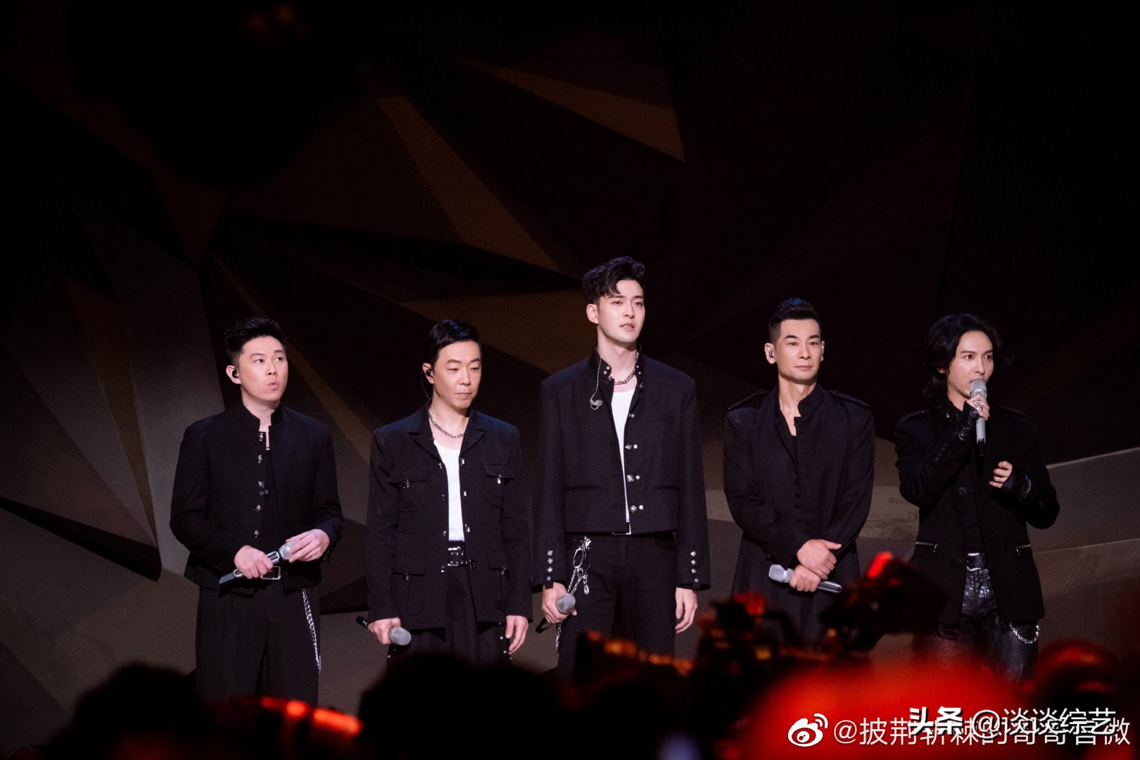 综艺节目王嘉尔王凯井柏然白敬亭,王嘉尔秦霄贤张艺兴综艺