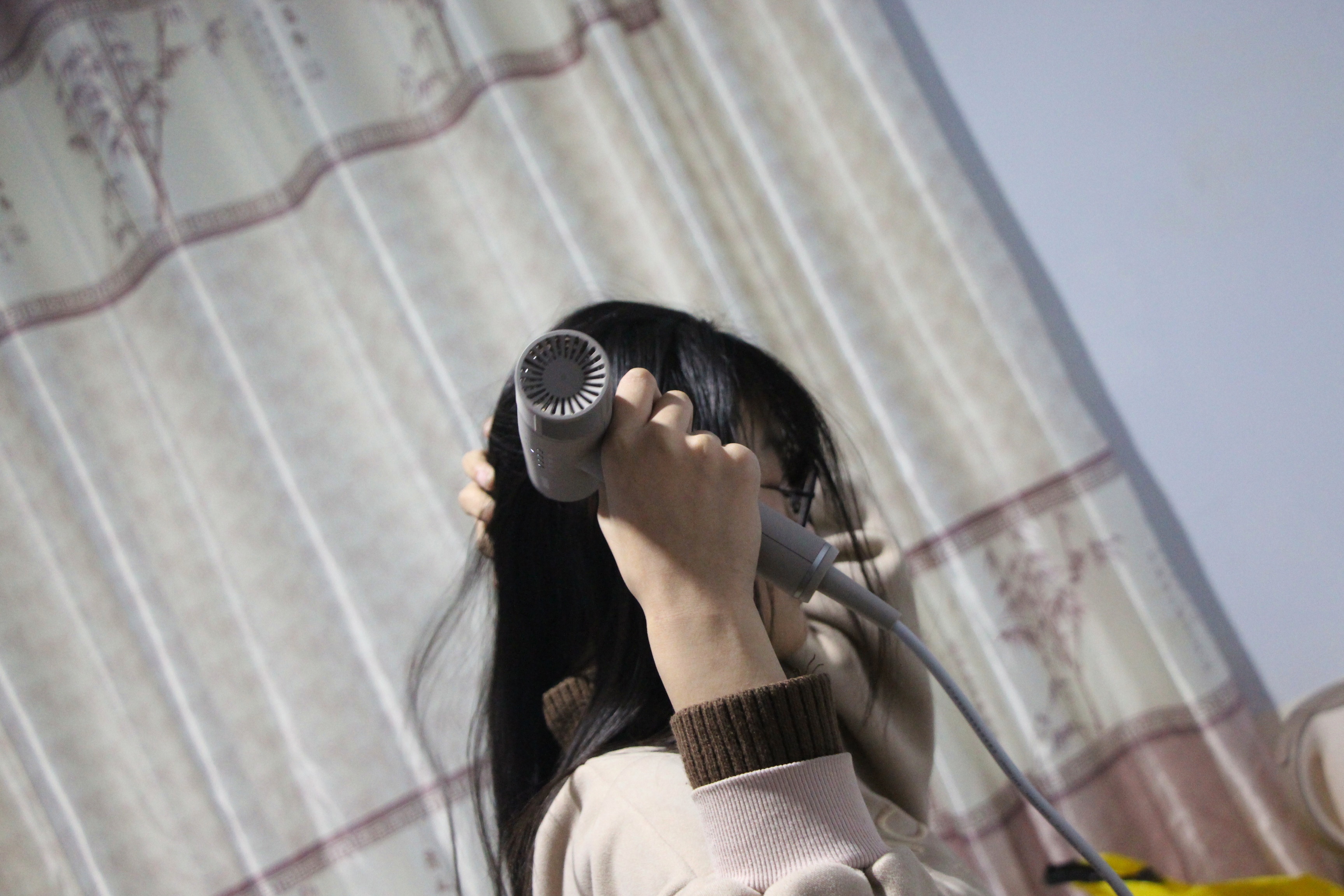 百变实用发型,百变造型吹风机