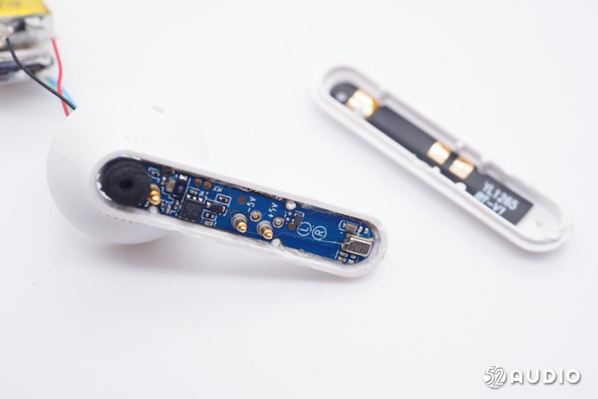 半入耳式降噪耳机jbl,轻量化头戴式无线耳机