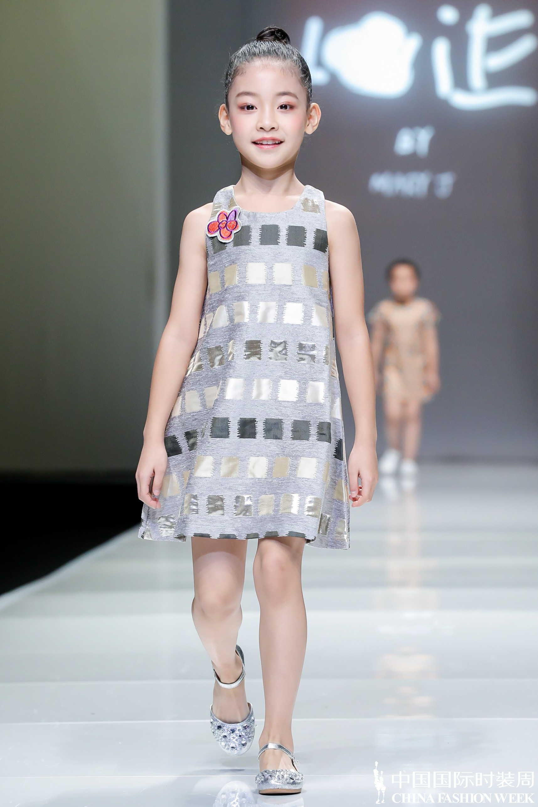 中国国际儿童时装周杭州艺尚小镇,童画童话童装