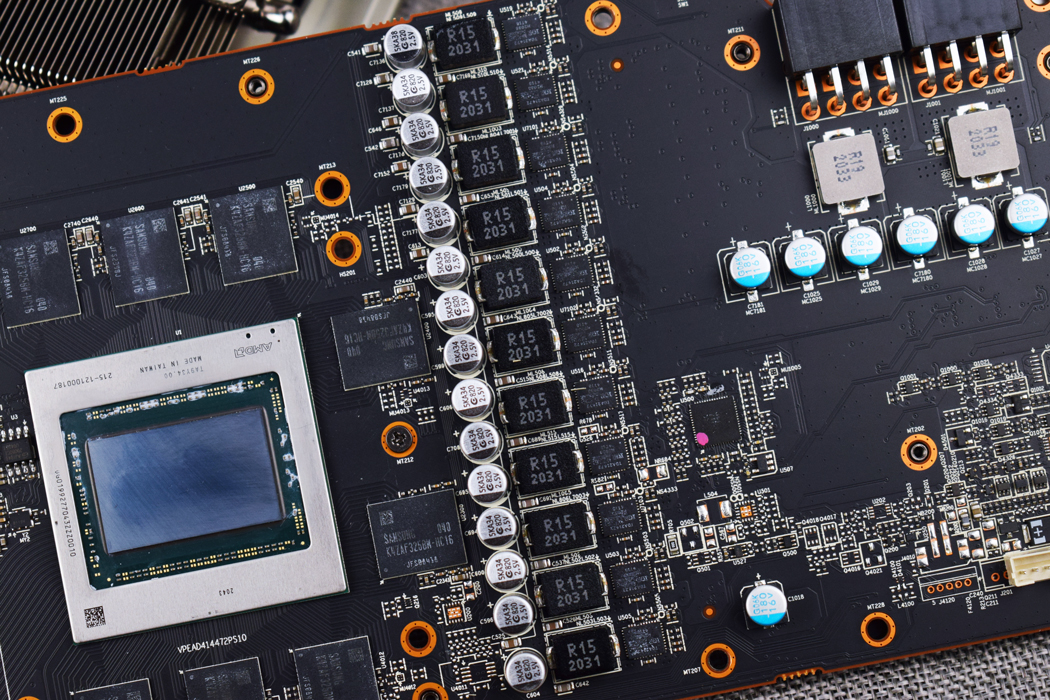 讯景rx6800海外版v1图片,rx6800讯景海外版