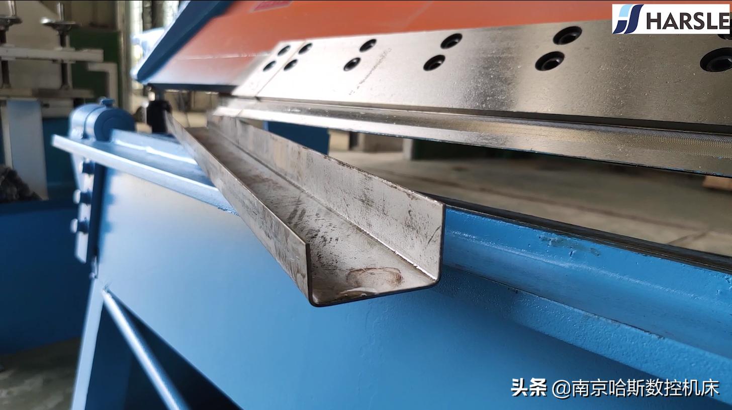 折边机的气动工作原理,折边机原理动画演示