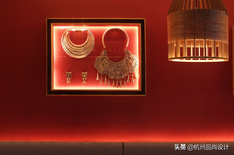 餐厅灯光怎么布置才好看,灯光氛围营造高级感与舒适感