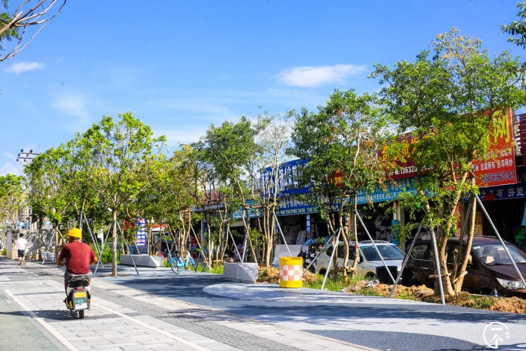 深圳“厂妹”村：租客月入4000，房租500