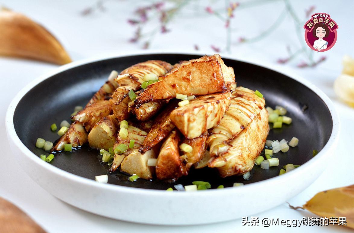 美食爽脆可口的春笋简单易做,春笋最好吃的做法酸辣爽口开胃