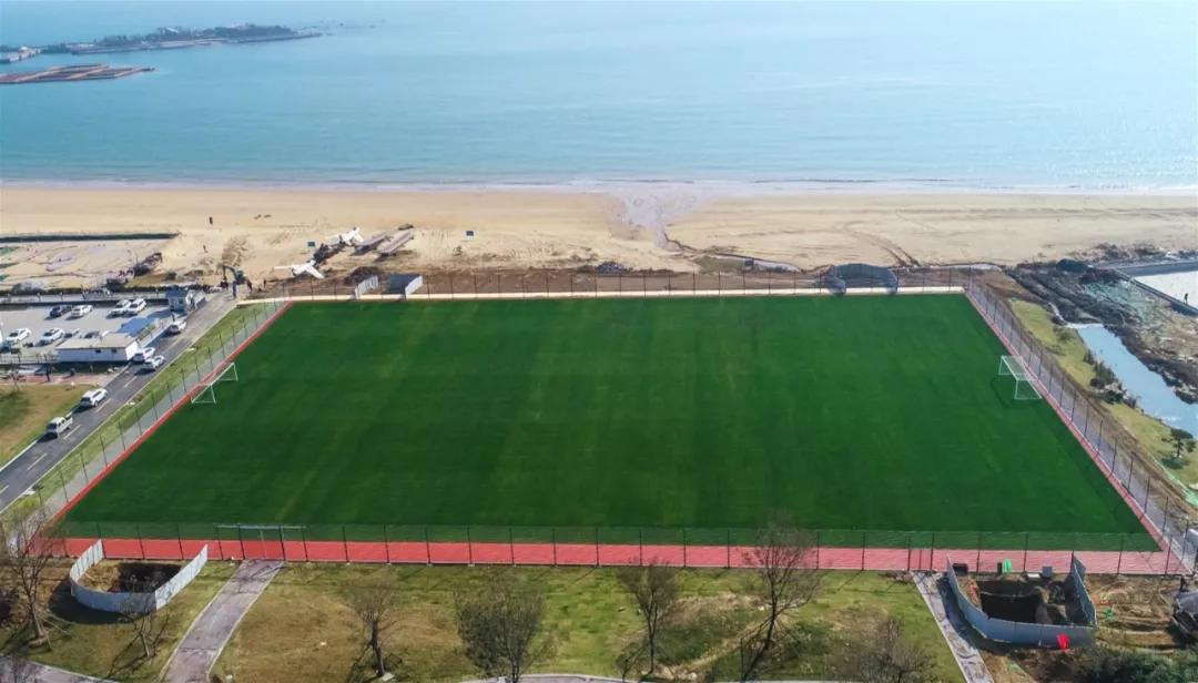 日照足球公园踢足球,日照海边沙滩足球