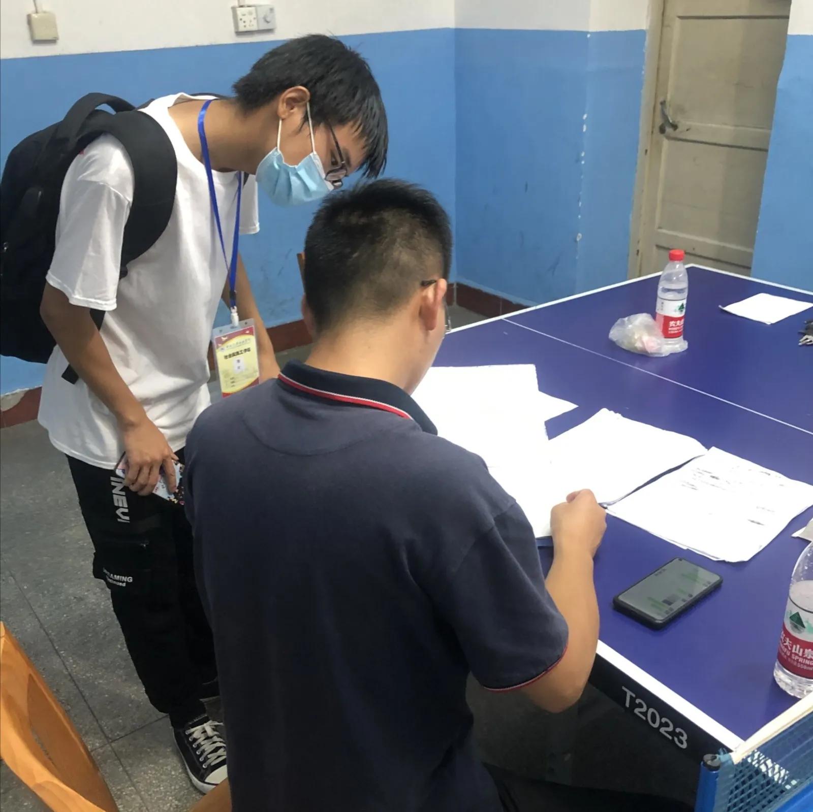 鐕冩皵瀹夊叏杩涗竾瀹跺皬瀛︾敓瑙嗛,鐕冩皵瀹夊叏杩涗竾瀹跺皬瀛︾敓瑙嗛浣滃搧