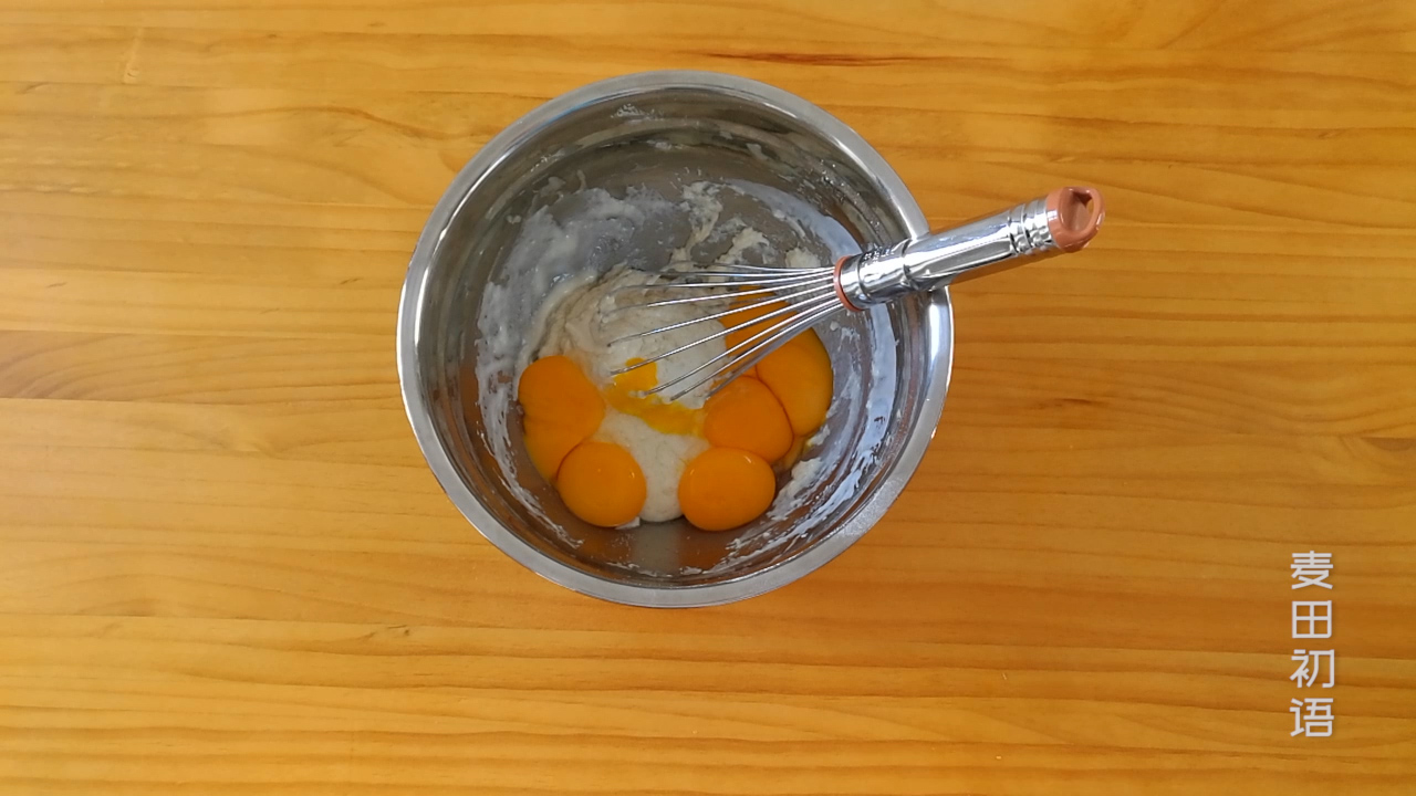 古早蛋糕蓬松软嫩不塌陷操作简单,8寸戚风模具古早味蛋糕做法