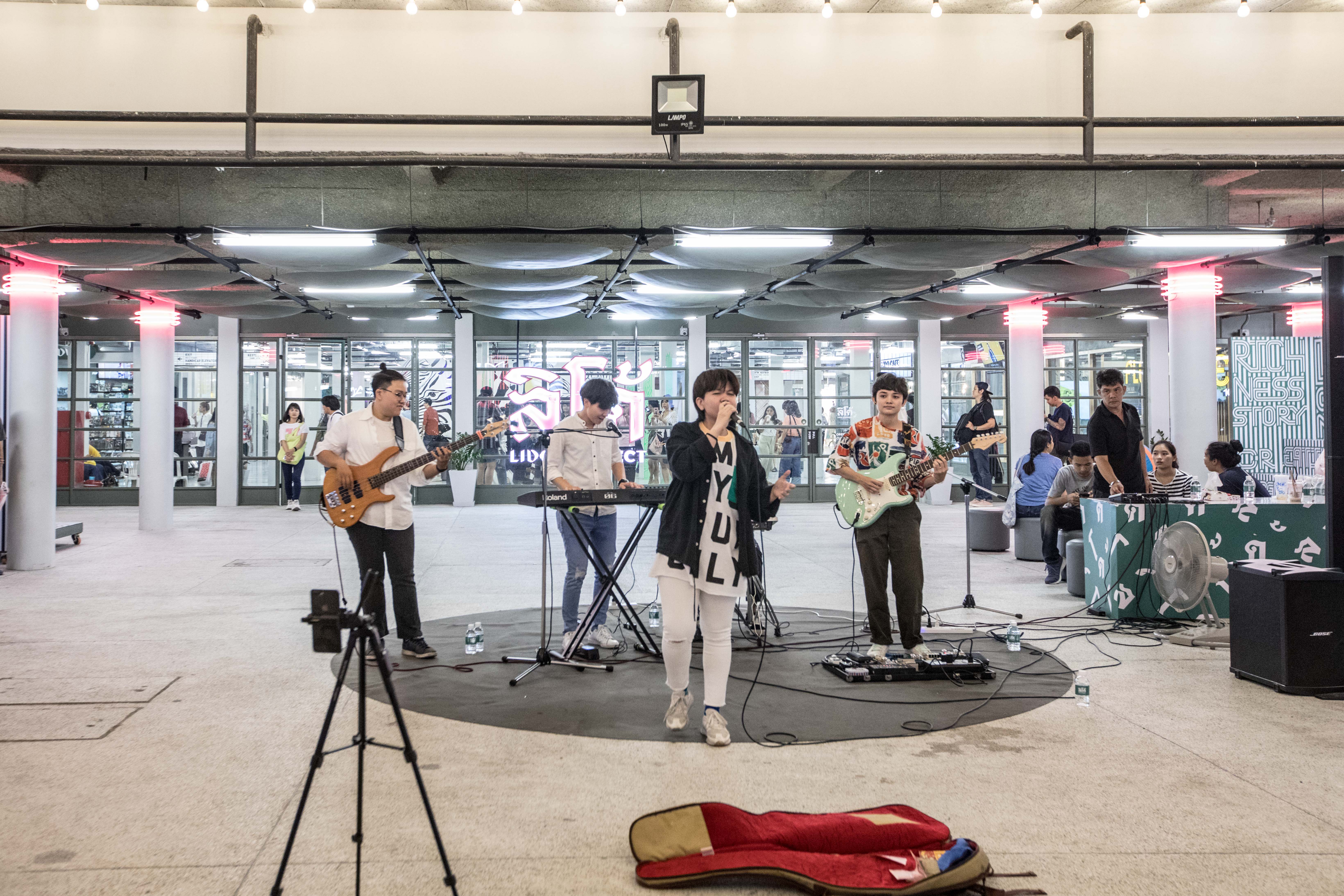 来曼谷旅游线路怎么走,来曼谷去哪里买衣服