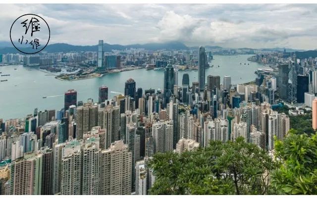 你在朋友圈的样子，暴露了你的财商