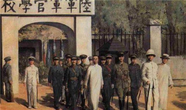 考上黄埔军校能有多高学历,黄埔军校毕业相当于现在什么学历
