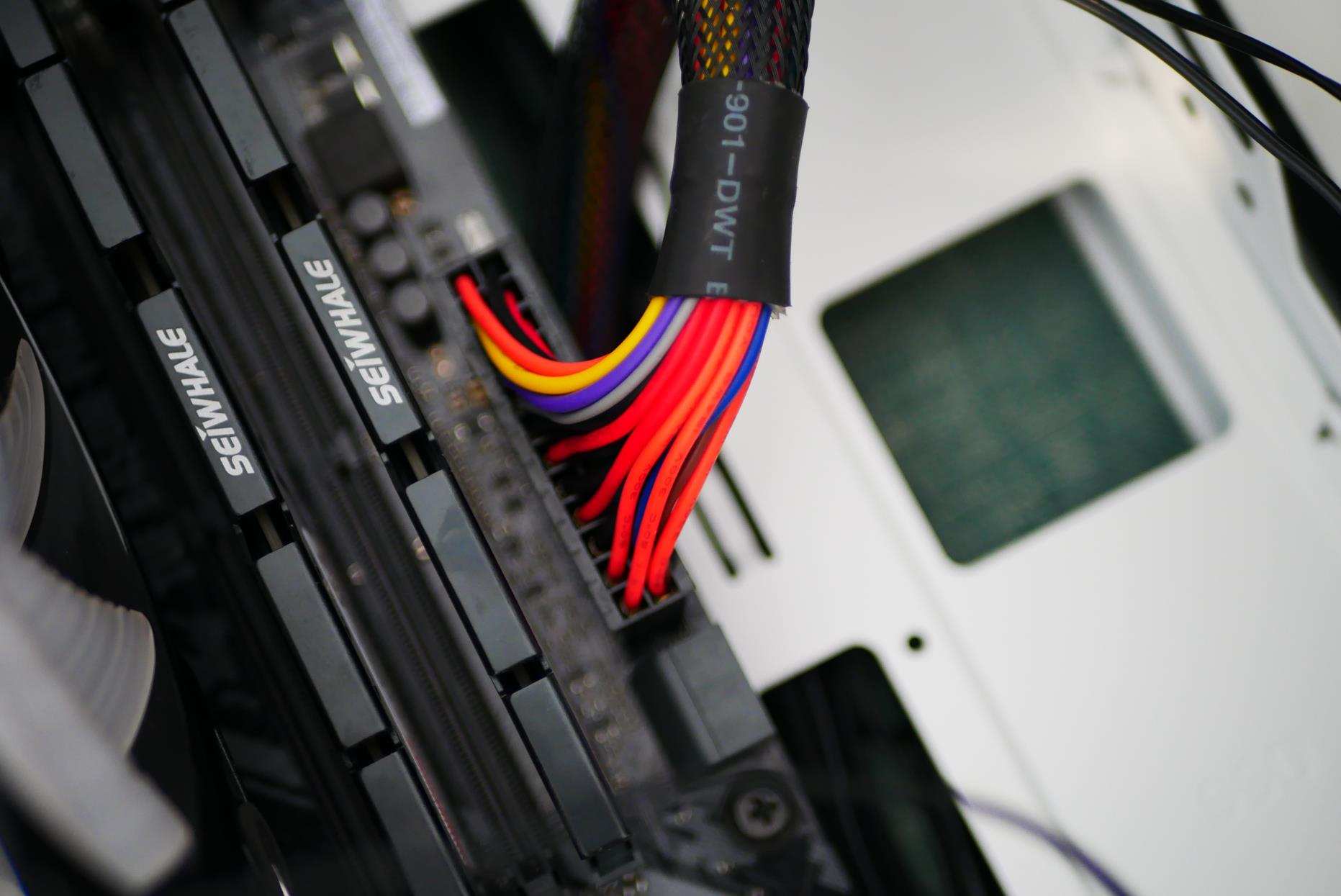 光愈2是什么机箱,光愈2机箱装什么风扇