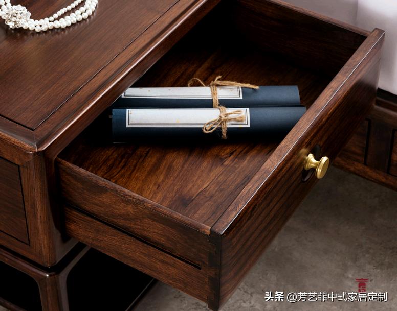 新中式和轻奢相互融合的家具 (不一样的新中式家具)