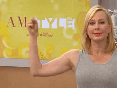 瘦手臂紧致是练瑜伽还是健身,瑜伽每天必练8个动作瘦手臂