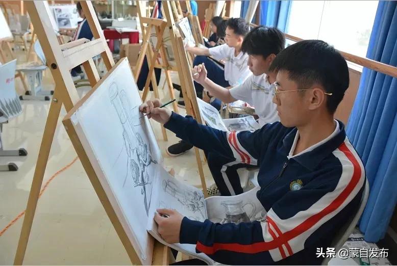 蒙自华清高中收费标准,蒙自高中招生简章